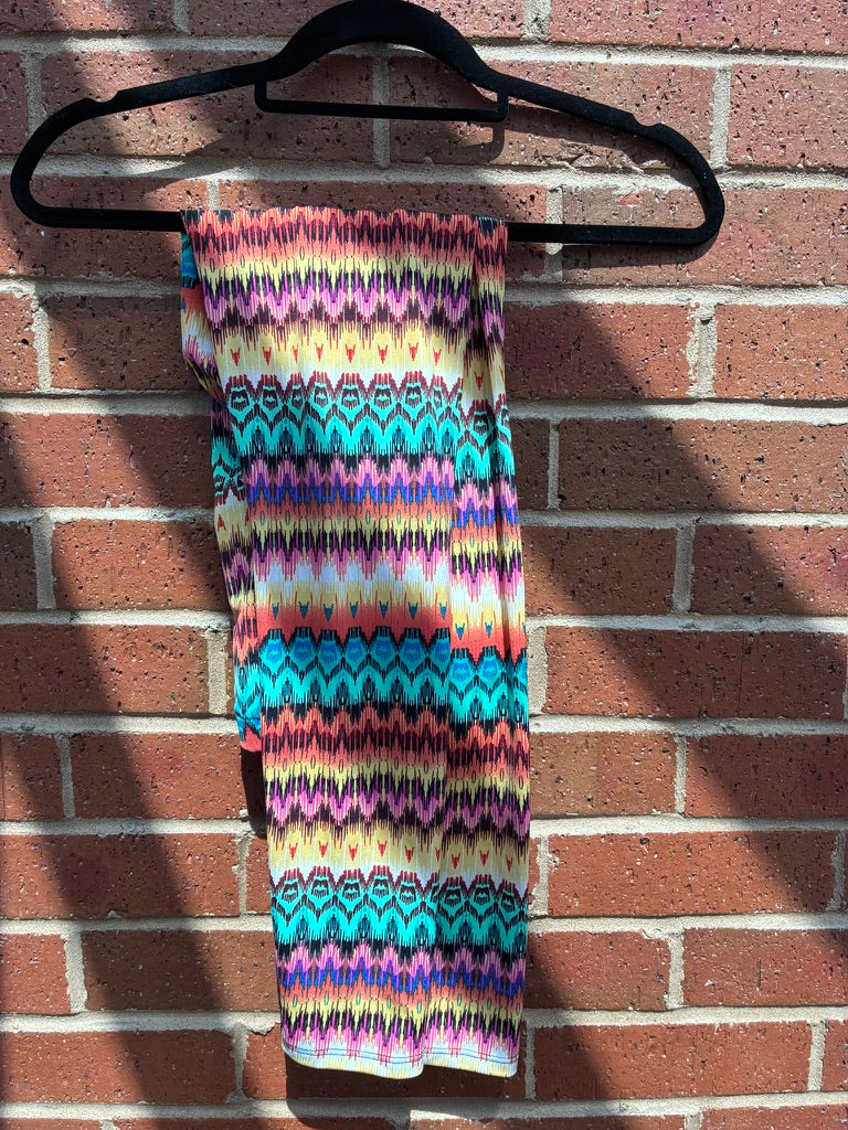 Macy's Active Chevron Aztec Print Leggings (Size US M)