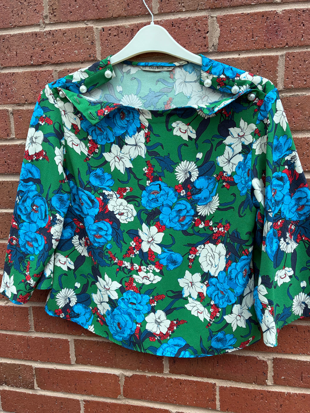 Zara Basic Green Floral Boat Neck Blouse with Pearl Details Size ES