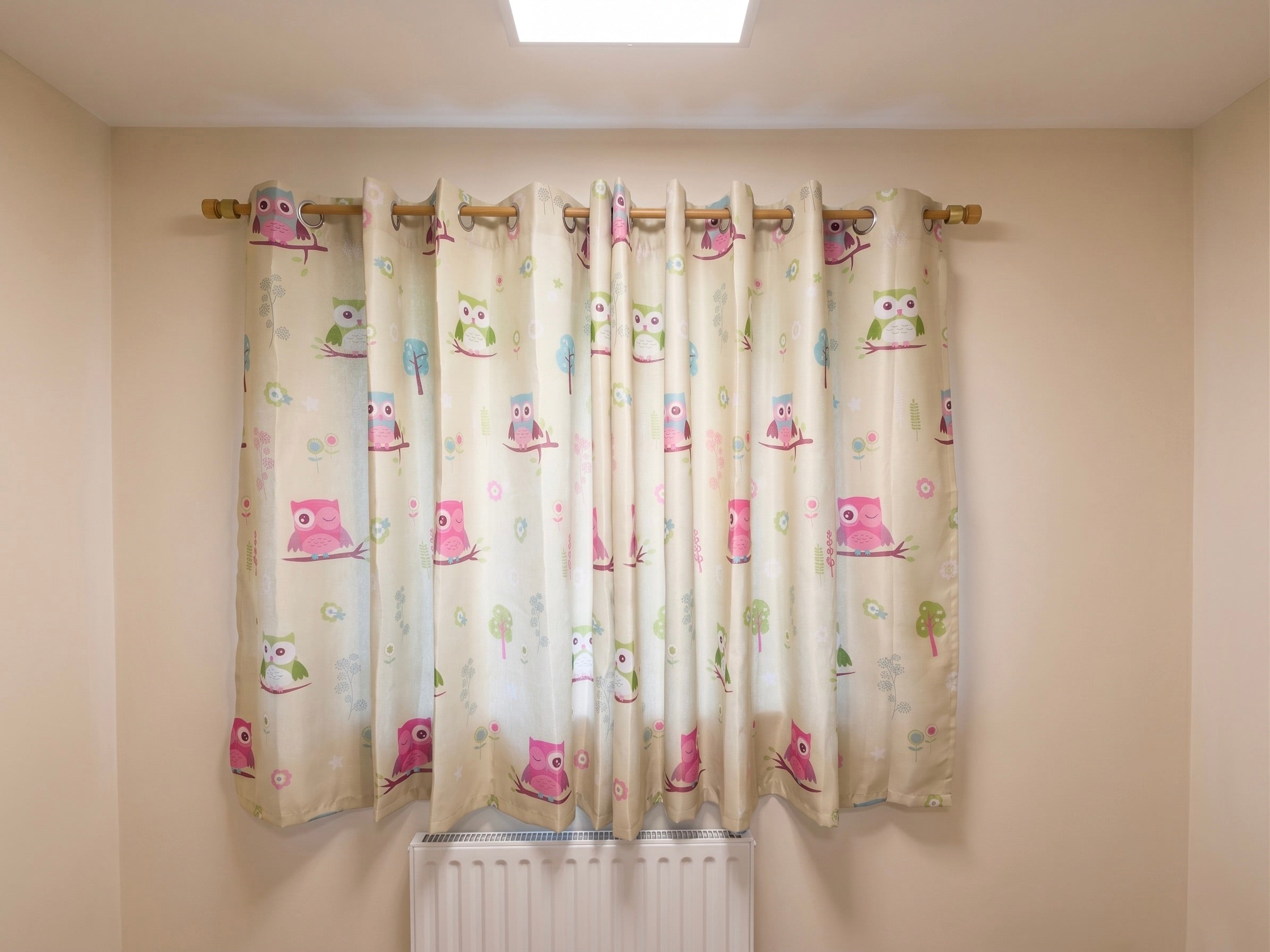 Children's Cartoon Owl Blackout Eyelet Curtains Set (160cm W x 138cm D) – Includes Matching Tie-Backs & Cushion Cover